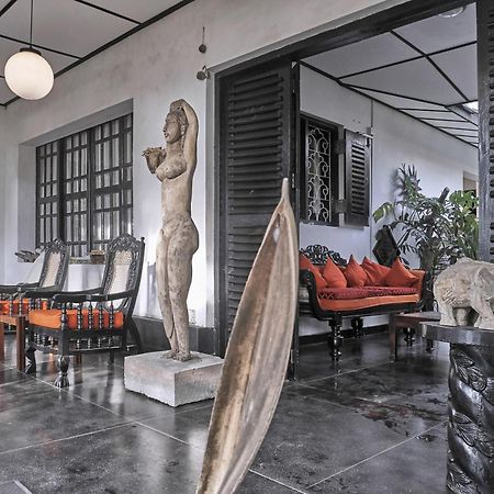 The Icebear Guesthouse Negombo Exterior photo