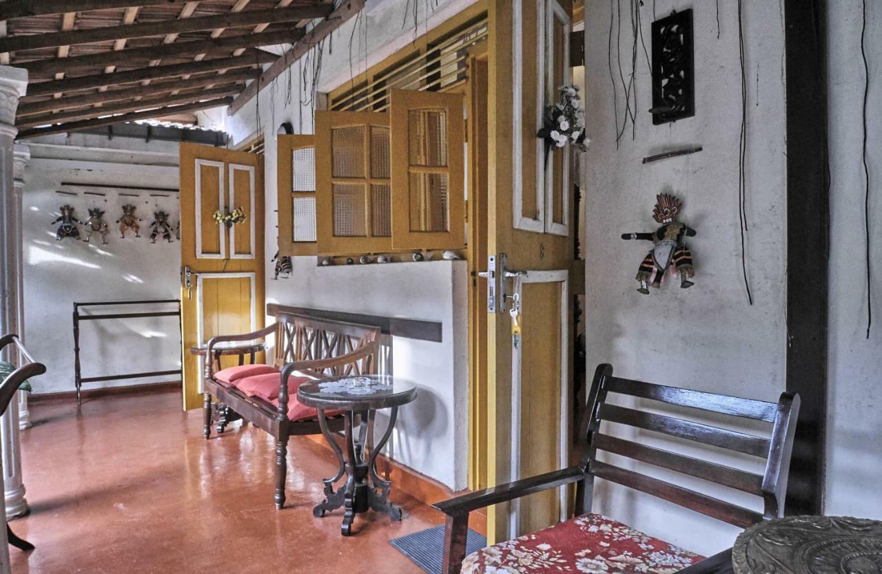 The Icebear Guesthouse Negombo Exterior photo