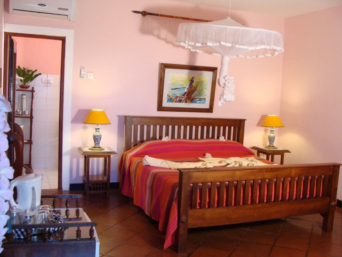 The Icebear Guesthouse Negombo Exterior photo